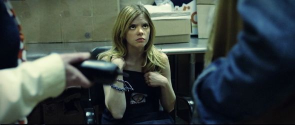 快餐店陰質事件電影圖片 - COMPLIANCE_filmstill01_Dreama_Walker_1369733413.jpg