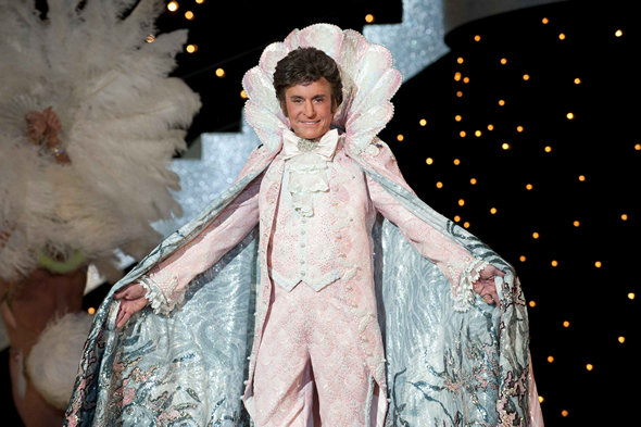 華麗後樂園電影圖片 - BEHIND_CANDELABRA_1_2832x4256Douglas_1379908335.jpg