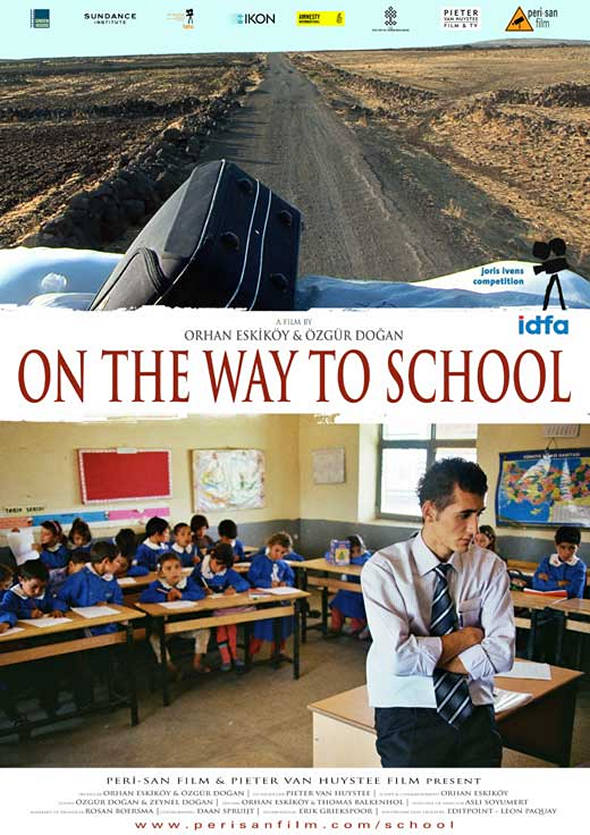 平平安安上學去電影圖片 - on_the_way_to_school_movie_poster_1394548422.jpg