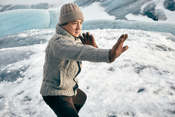 功夫瑜伽電影圖片 - JackieChanpractisesKungFuinIceland_1483701563.jpg