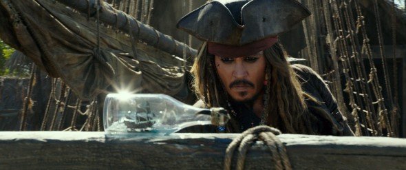 加勒比海盜：惡靈啟航 (2D版)電影圖片 - potc5_dtlr4_2k_r709_marketing_stills_022317_86415_R_1494427709.jpg