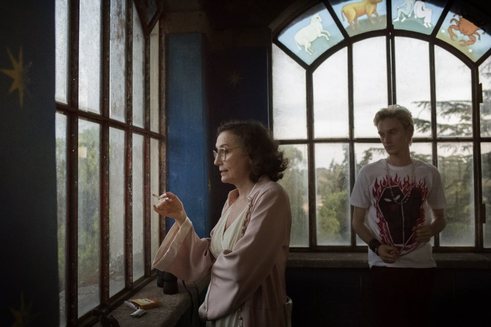 睡王子的快樂傳說電影圖片 - HappyAsLazzaro-Still3-actressNicolettaBraschi_actorLuca-Chikovani-cSimona-Pampallona_b_1561773345.jpg