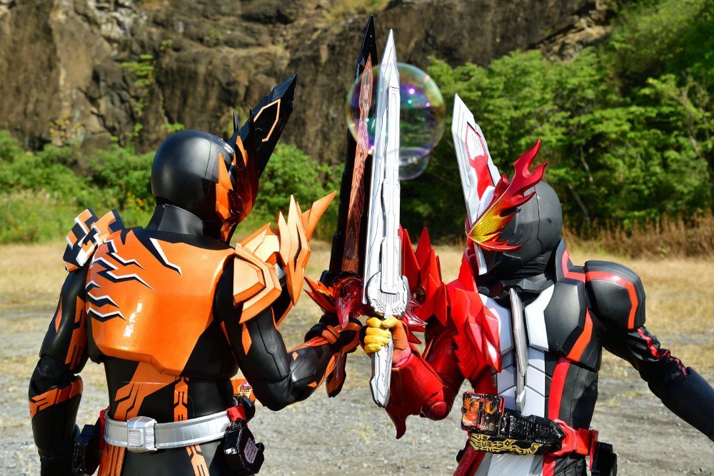 幪面超人ZERO-ONE × 幪面超人聖刃 劇場版電影圖片 - KR01xKRSaber_Stills_KRSaber_001_1617097239.jpg
