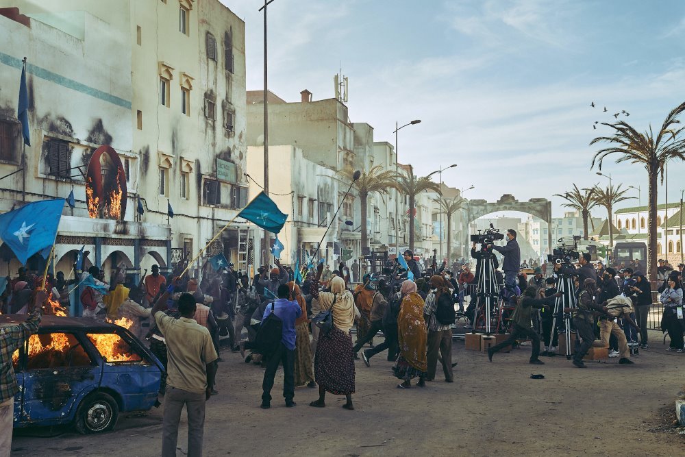 絕路狂逃 (全景聲版)電影圖片 - EscapefromMogadishu_OfficialStills2828-RE29E589AFE69CAC_1629121313.jpg