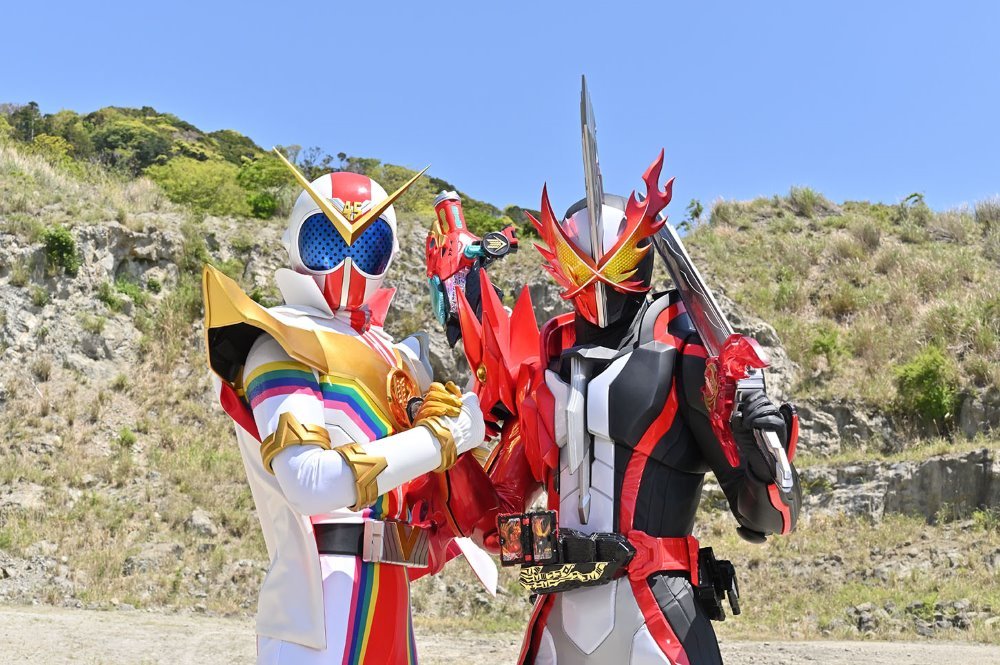 幪面超人聖刃 + 機界戰隊全開者 SUPERHERO戰記電影圖片 - SUPERHEROSenki_001_1635863903.jpg