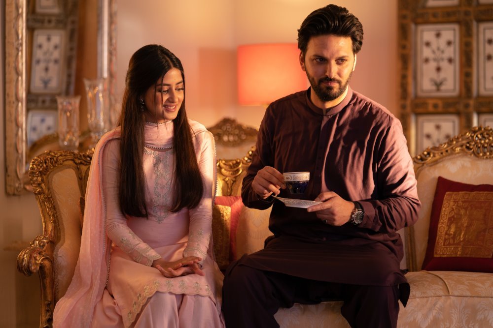 關我Love事?電影圖片 - What-s-Love-Got-to-Do-with-It-Stills---Press-Photos-6000x4000-WLGTDWI-04859-credit-Robert-Viglasky-jpg_1679672153.jpg