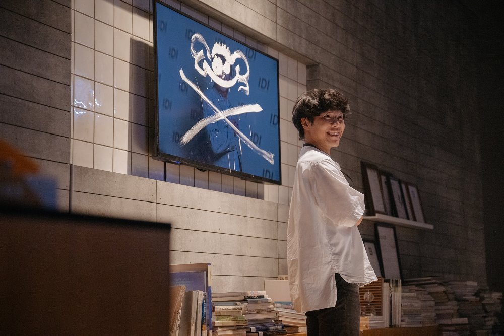 他馬克老闆電影圖片 - KissMyAssBoss_Stills_01_1694593054.jpg