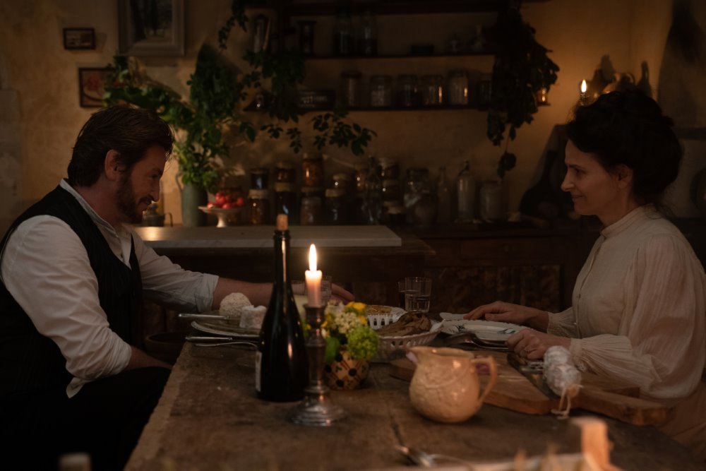 味遊心窩電影圖片 - Still_77_copyrightC2A9StephanieBranchu_CAST-JulietteBinoche-BenoC3AEtMagimel_1705552391.jpg